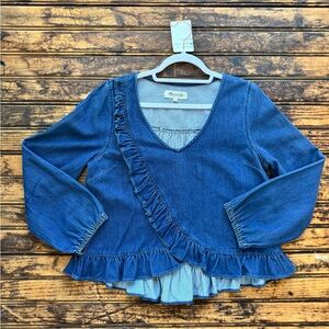 Madewell Denim Ruffle Top in Claire Wash M